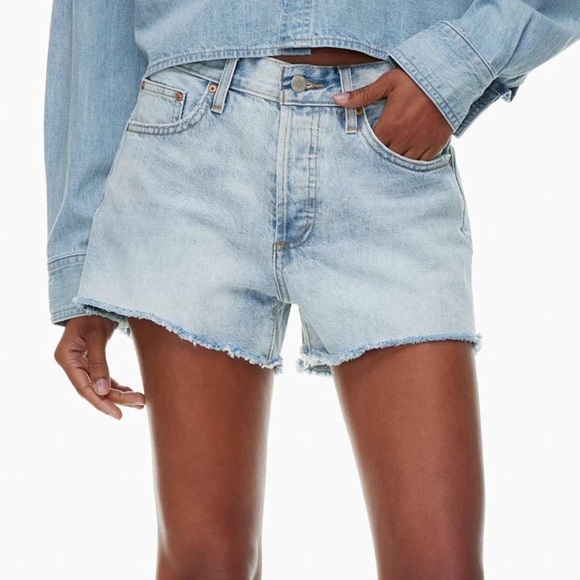 NWOT Denim Forum The Ex-boyfriend Denim Short - Picture 4 of 11